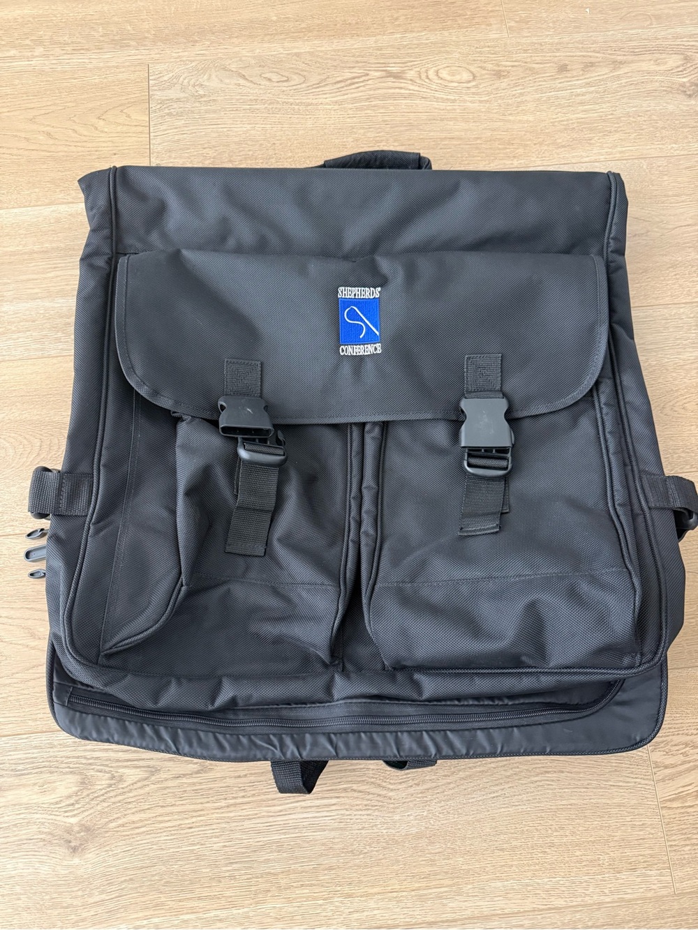 Travel Garments Bag Black